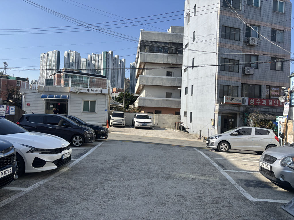 현대 민영 주차장 이미지 1