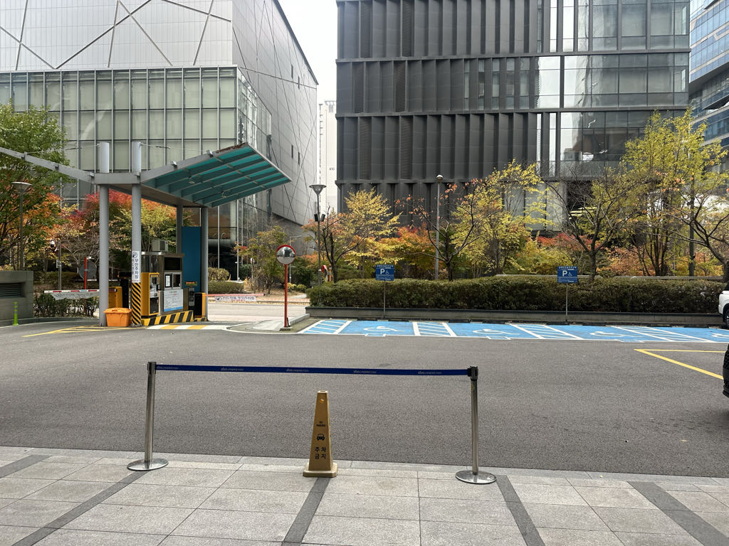 산학협력연구센터 주차장 이미지 1