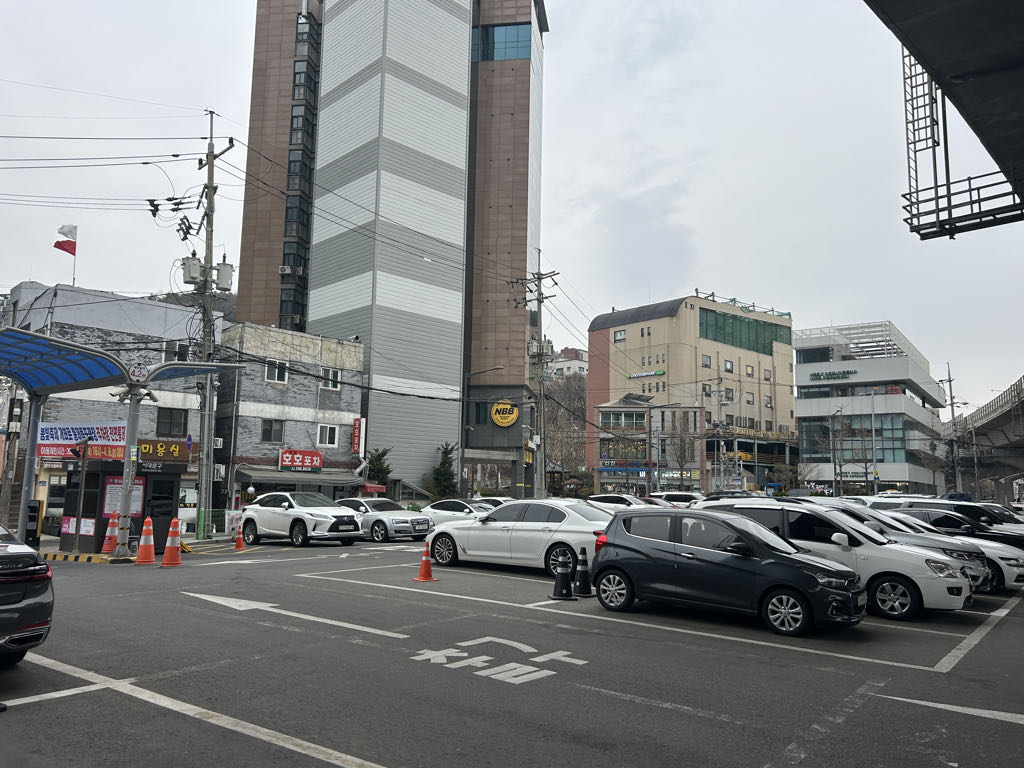 홍제폭포광장 노상 민영 주차장 이미지 1