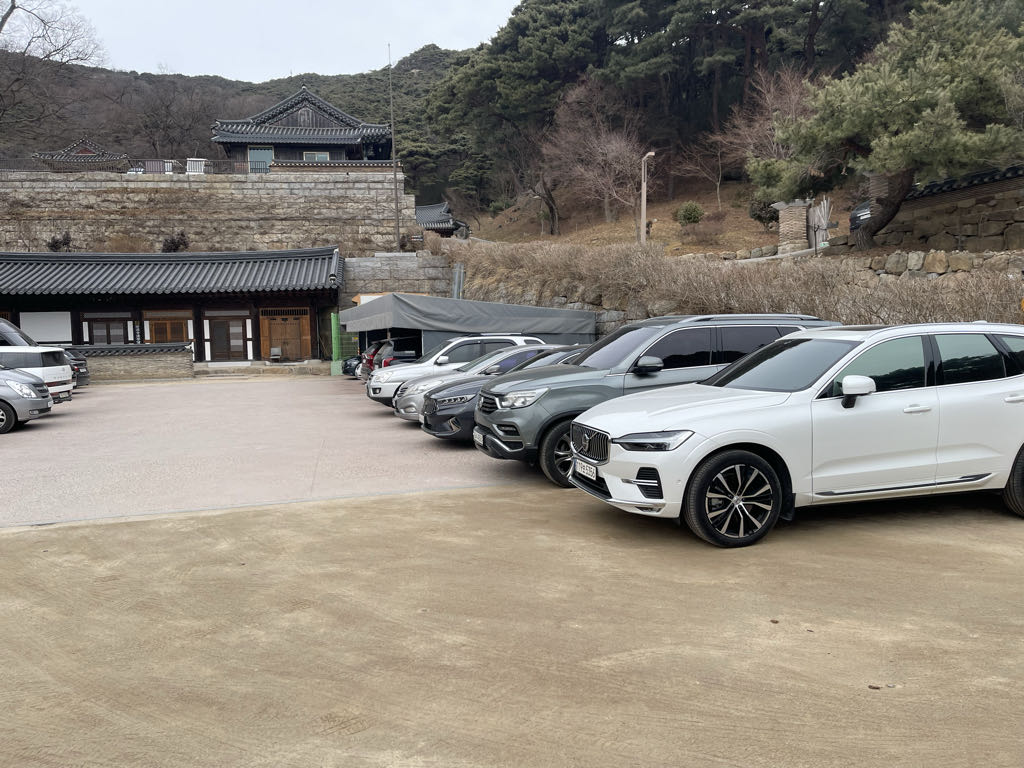 수덕사 승가대학 민영 주차장 이미지 1