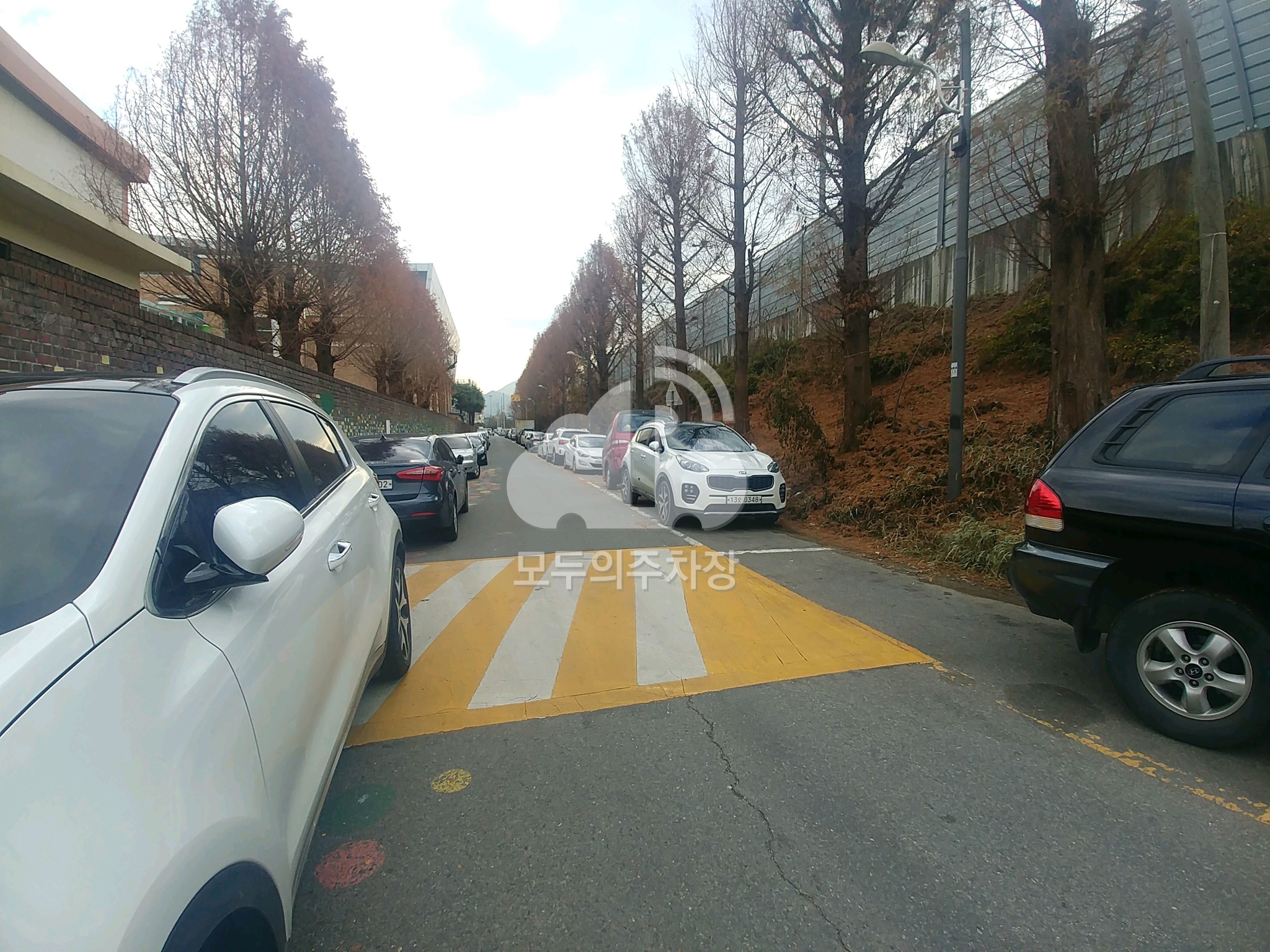 용봉초교뒤 노상 공영 주차장 이미지 3