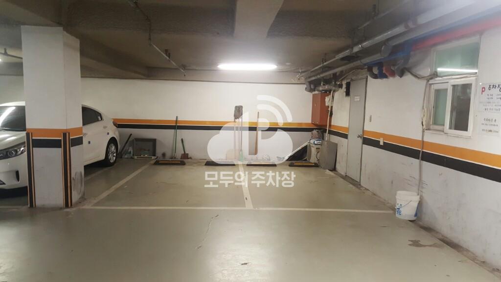 씨티타워 주차장 이미지 2