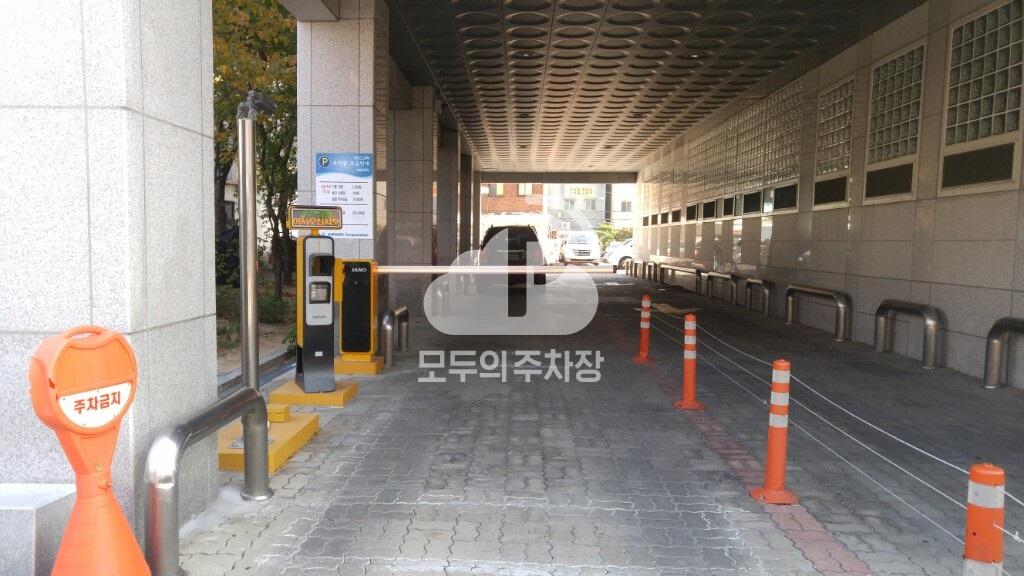 아마노 동신교회 주차장 이미지 1
