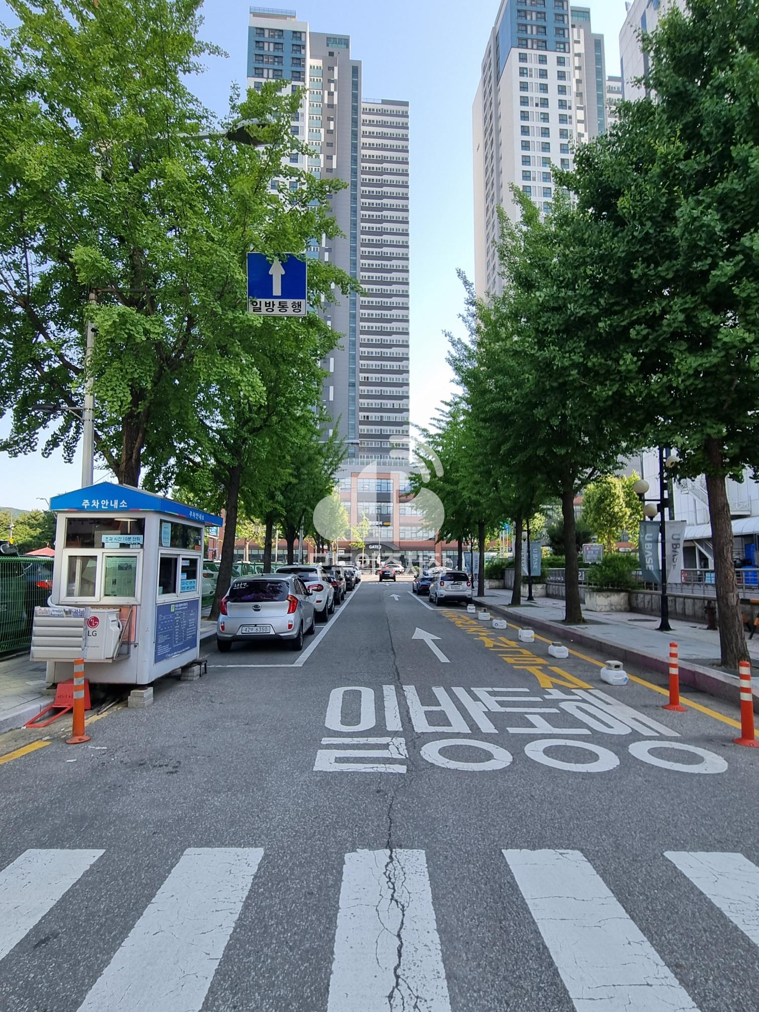 투나백화점일원 노상 공영 주차장 이미지 2