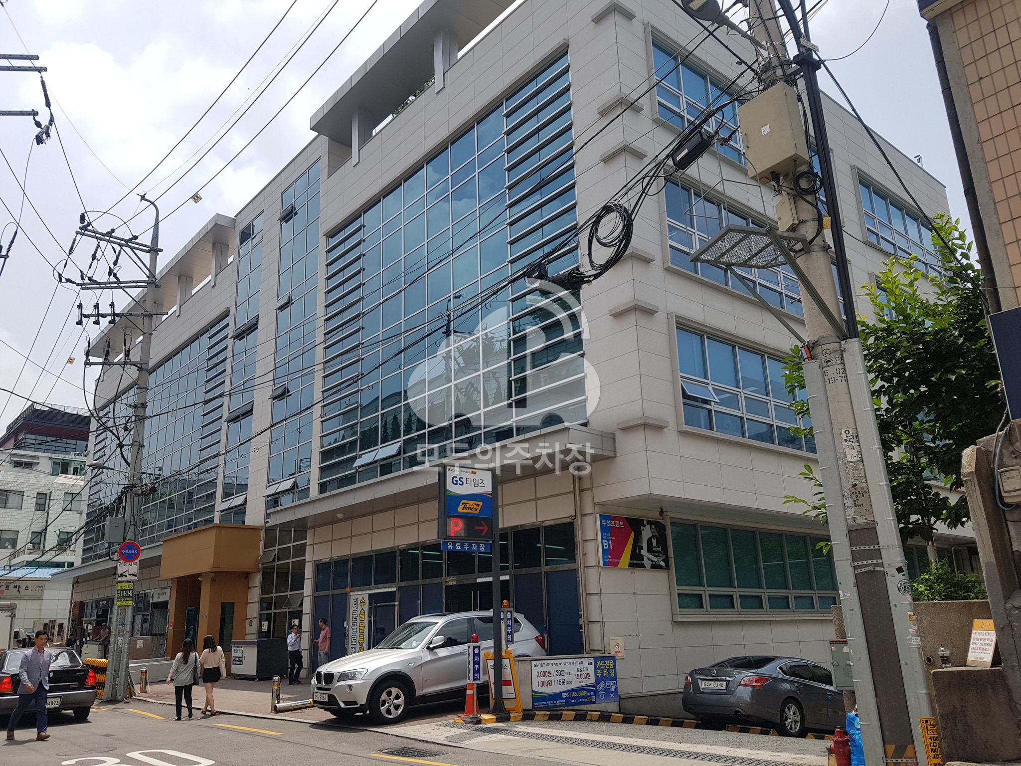 주차장 사진