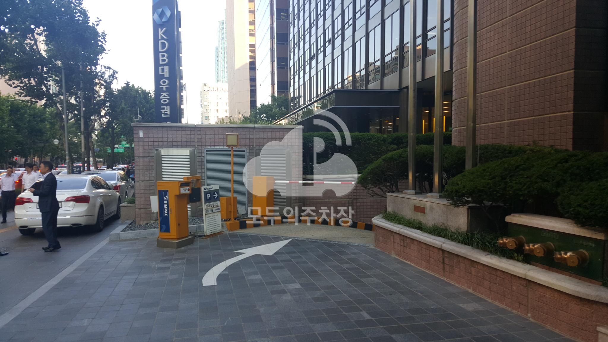 SIMPAC 주차장 이미지 3