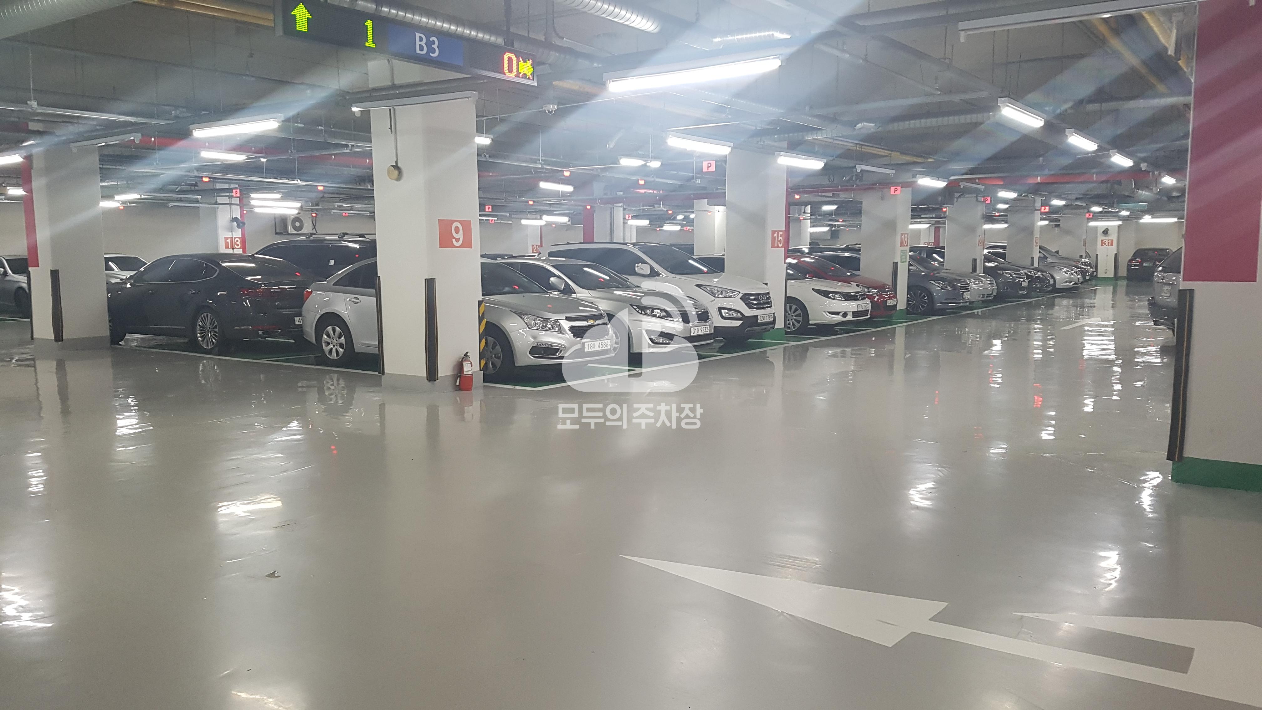 투루파킹 여의도리버타워 주차장 이미지 3