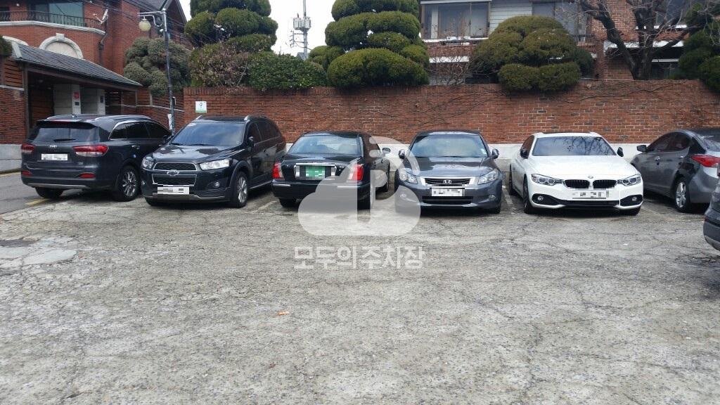 우진 민영 주차장 이미지 2