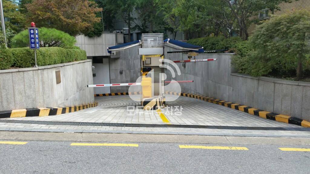 PMK빌딩 주차장 이미지 1