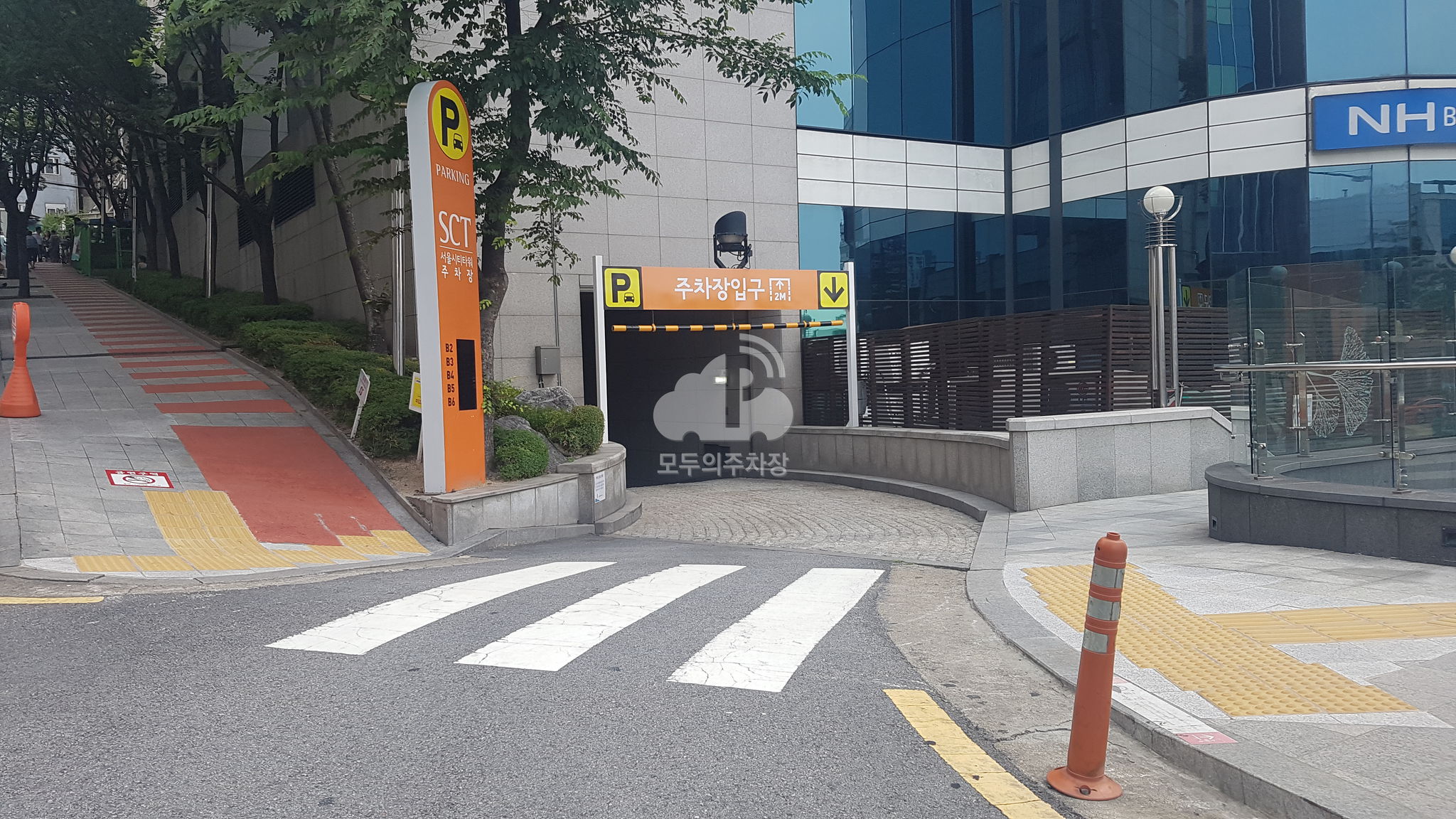 주차장 사진