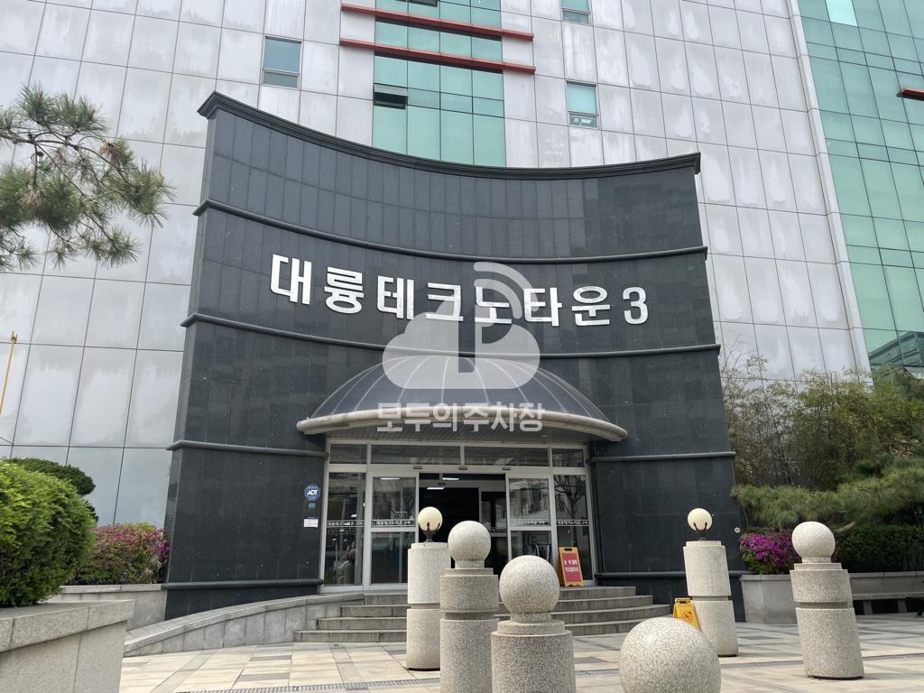 대륭테크노타운 3차 주차장 이미지 1