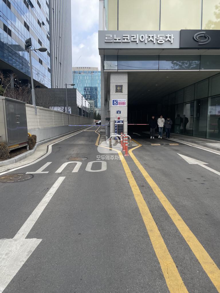 르노삼성자동차 금천서부사업소 주차장 이미지 2