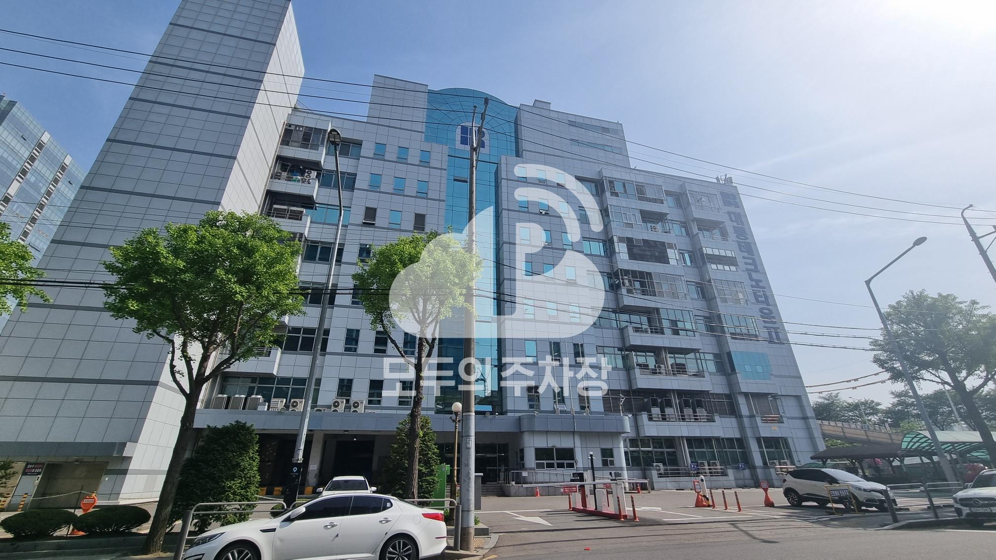 대륭테크노타운 2차 주차장 이미지 1