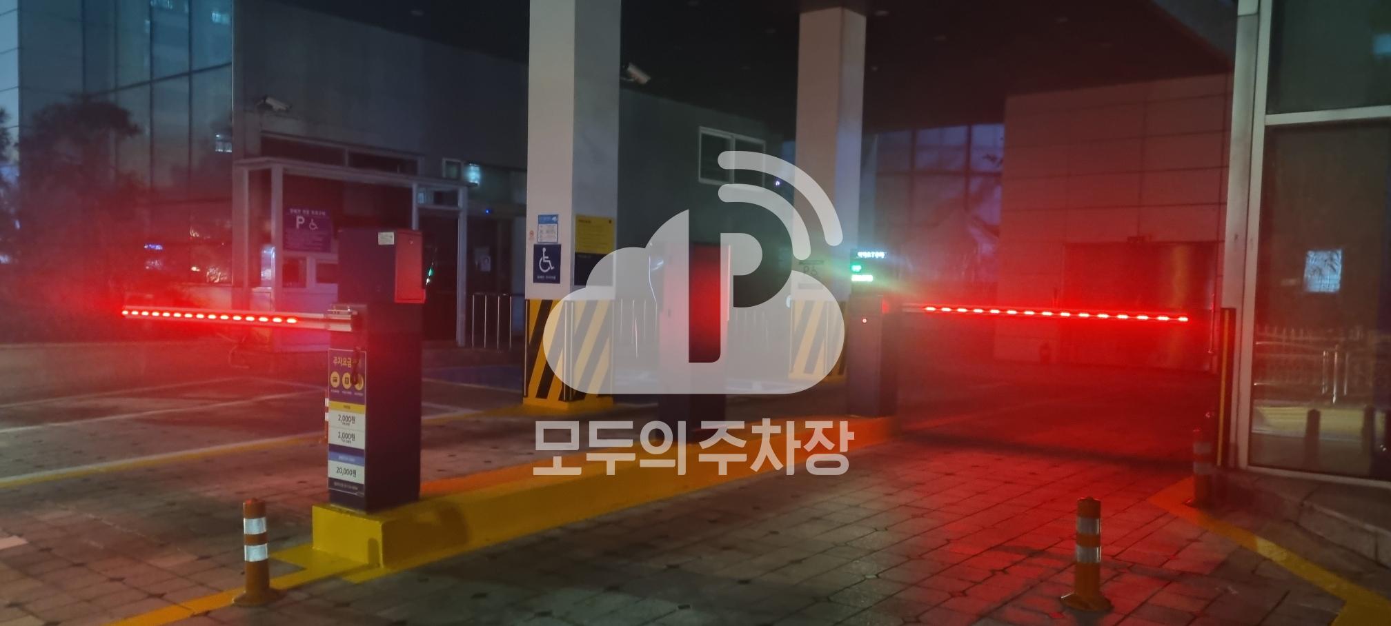 미지빌딩 주차장 이미지 2