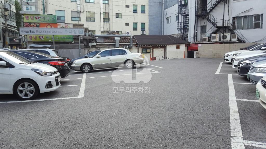 신촌로터촌빌딩 주차장 이미지 4