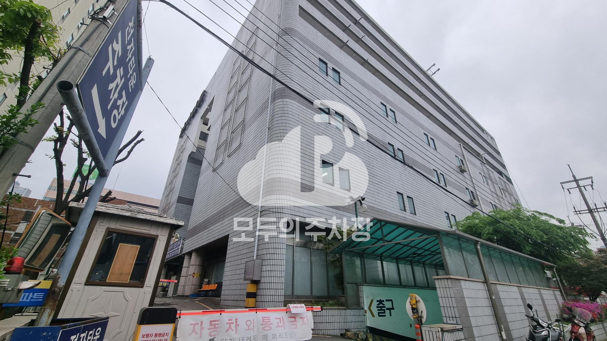전자타운 주차장 이미지 1