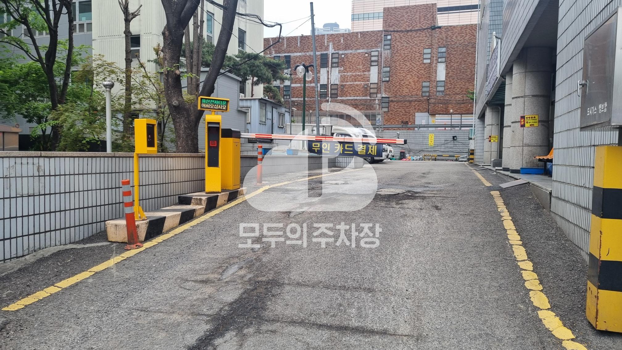 전자타운 주차장 이미지 3