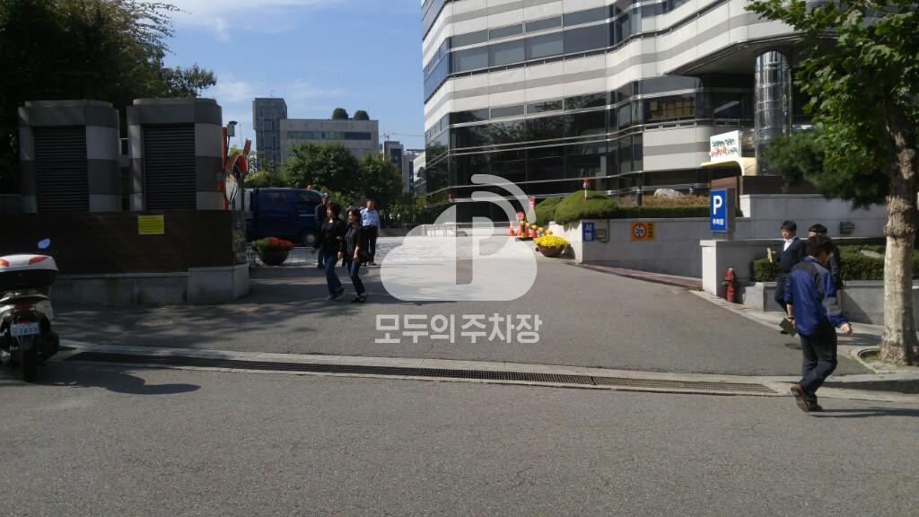 게이트웨이타워 주차장 이미지 1