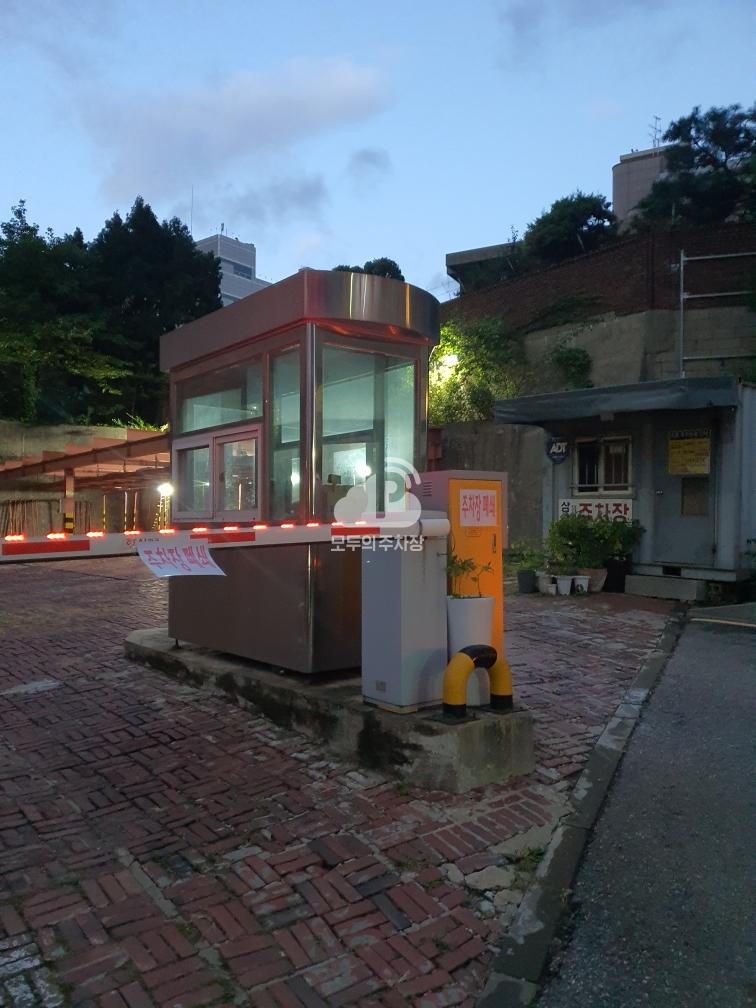삼창빌딩 주차장 이미지 3