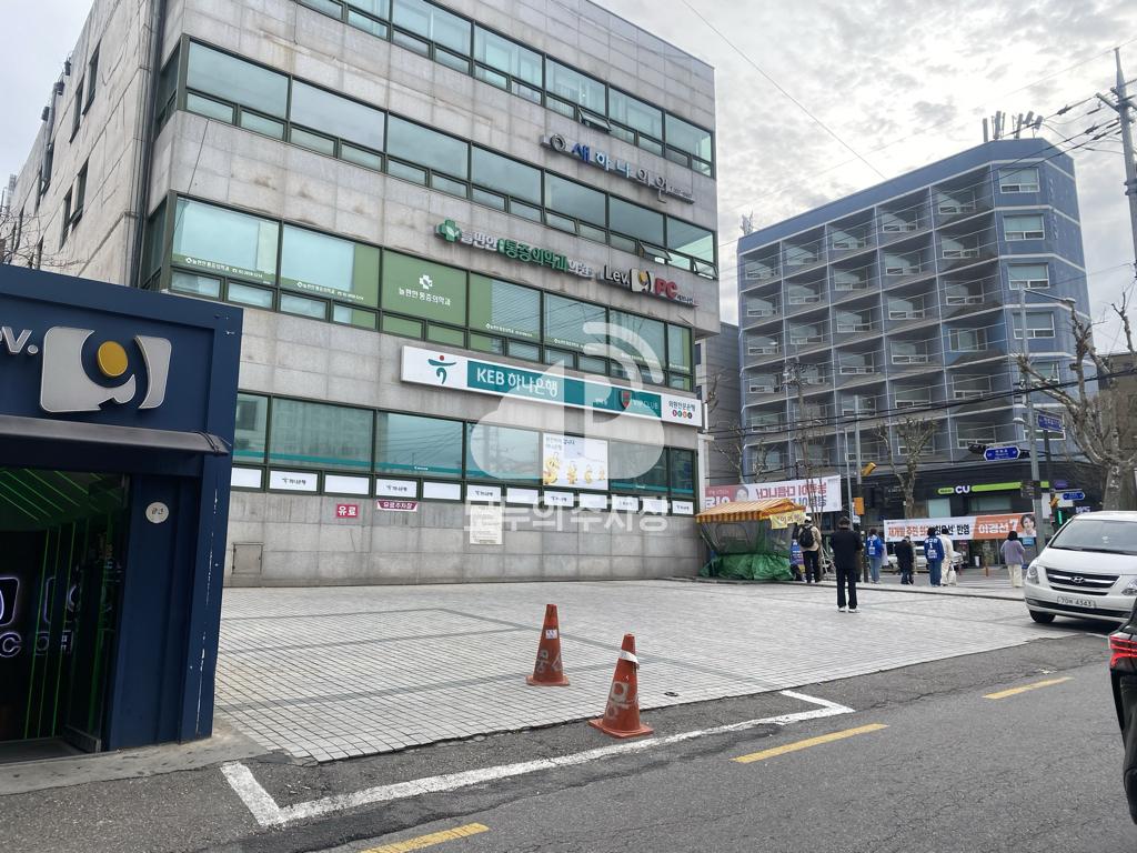 웅산빌딩 주차장 이미지 1
