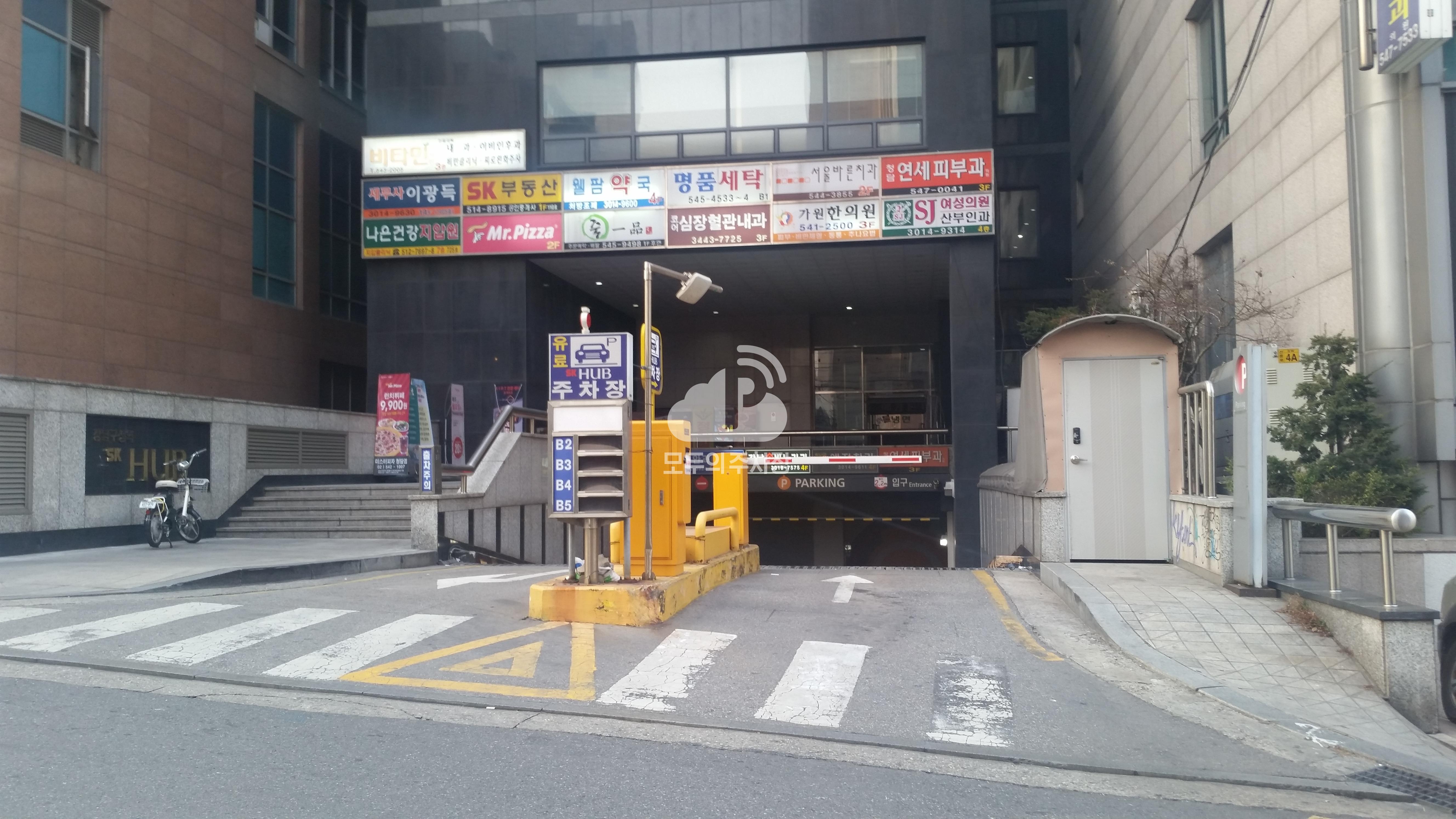 SK허브블루 주차장 이미지 2