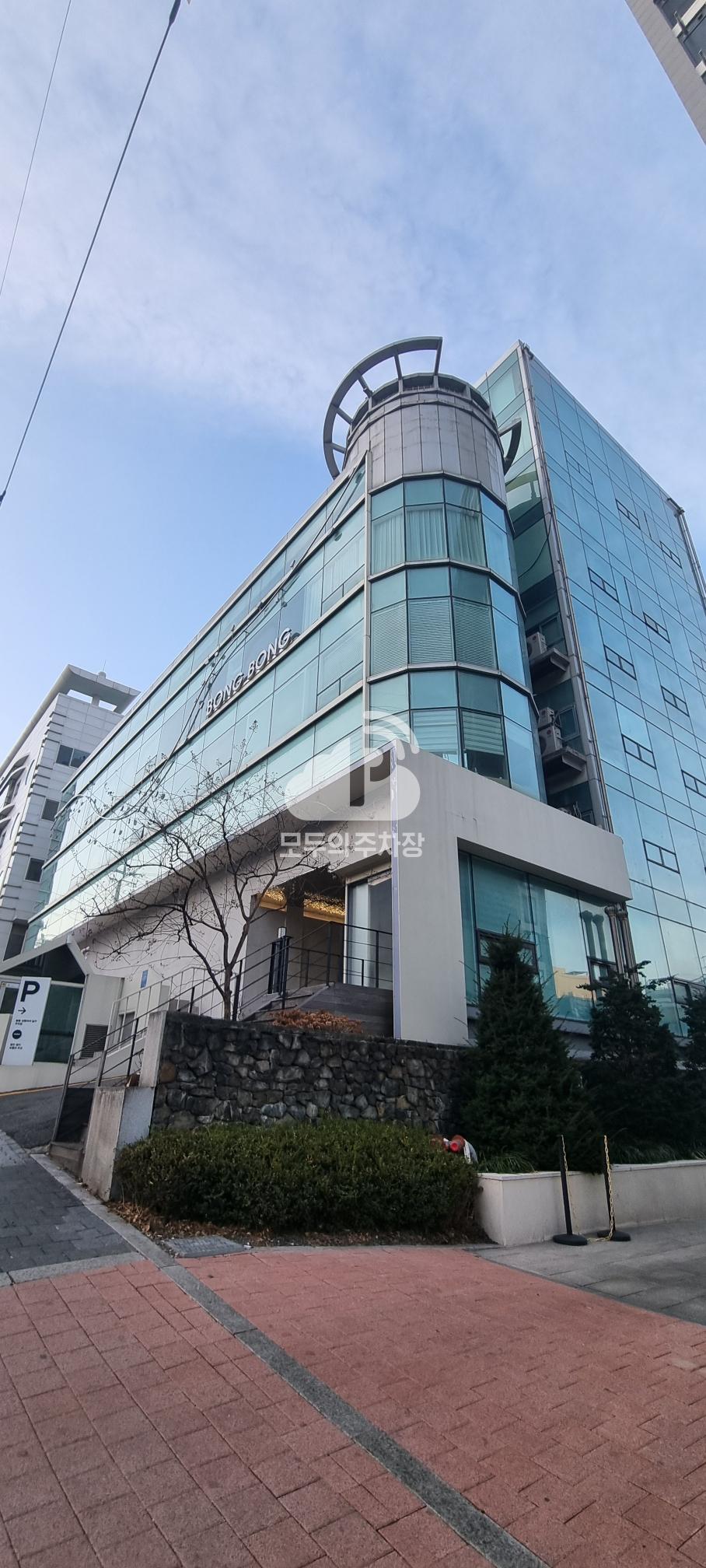 그린빌딩 주차장 이미지 1