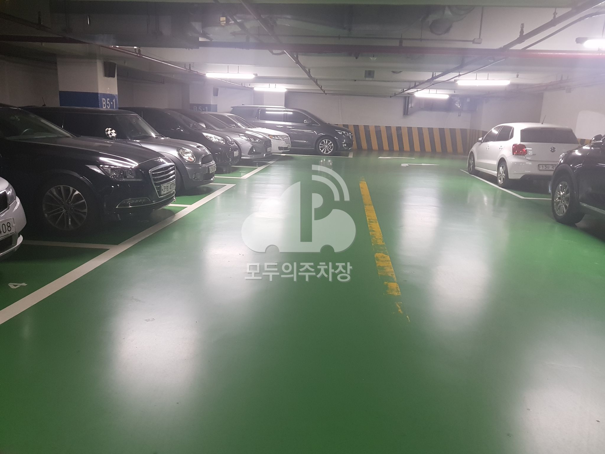 주차장 사진