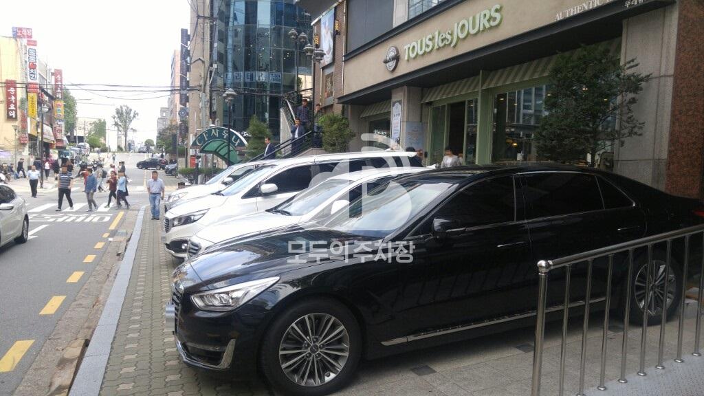 송석빌딩 주차장 이미지 2