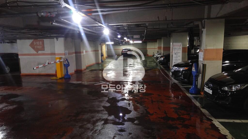 경남아너스빌 주차장 이미지 4