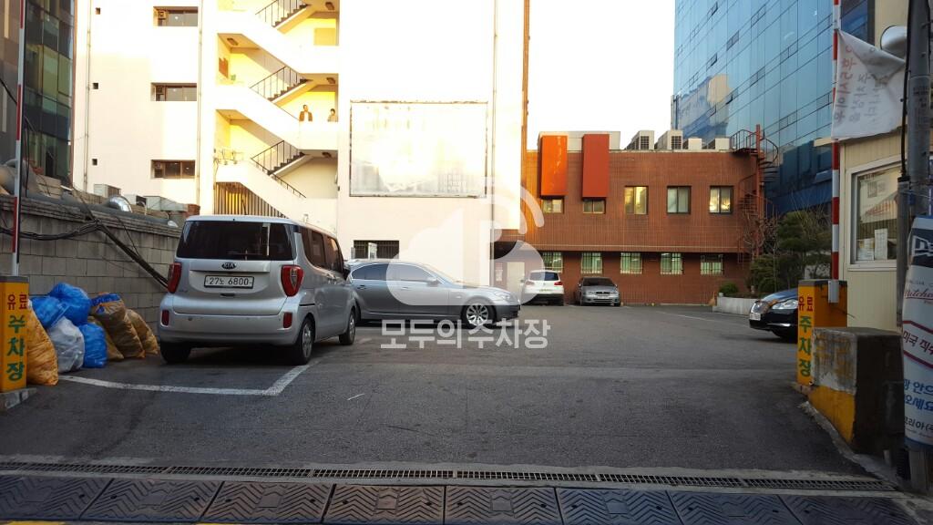 대유빌딩 주차장 이미지 3