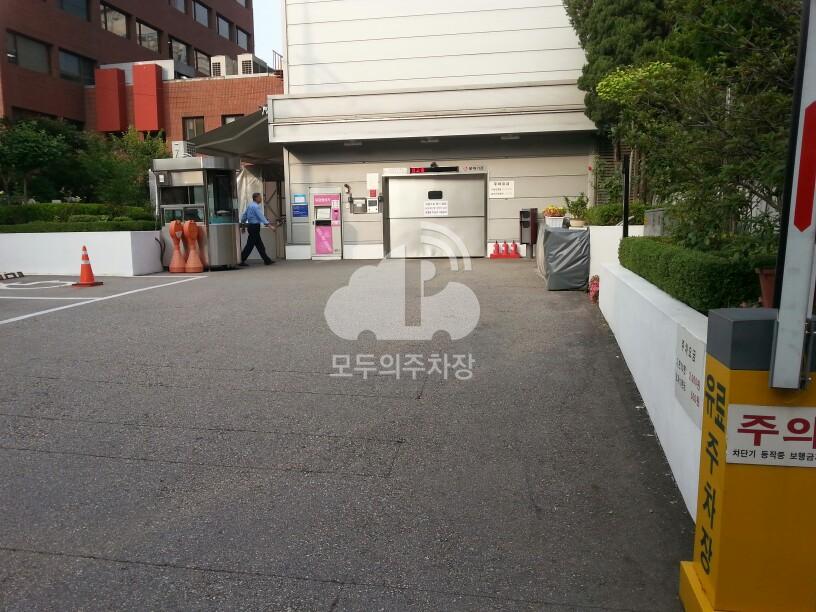 신태양빌딩 주차장 이미지 2