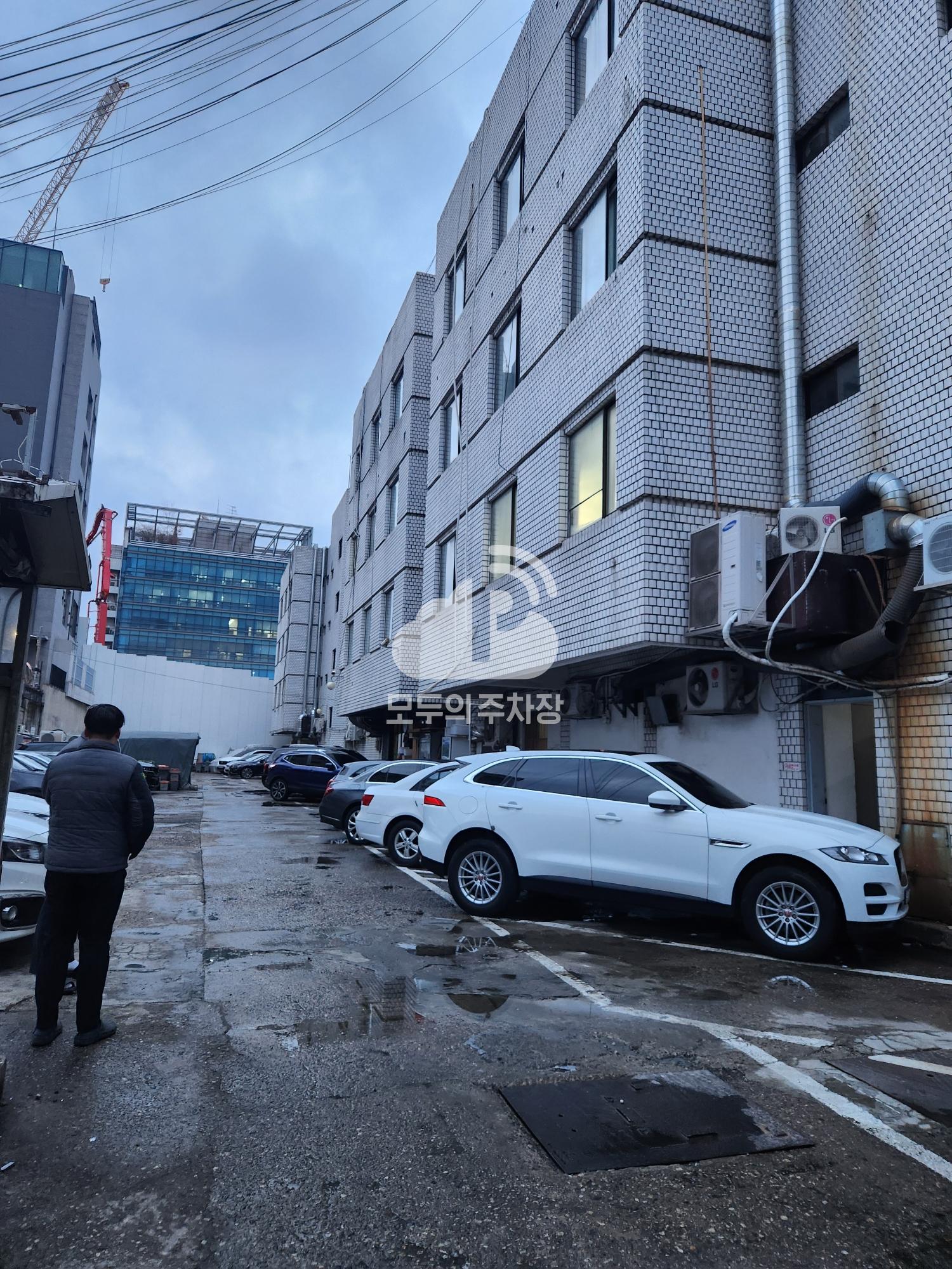 강남종합부속상가 제1 주차장 이미지 3