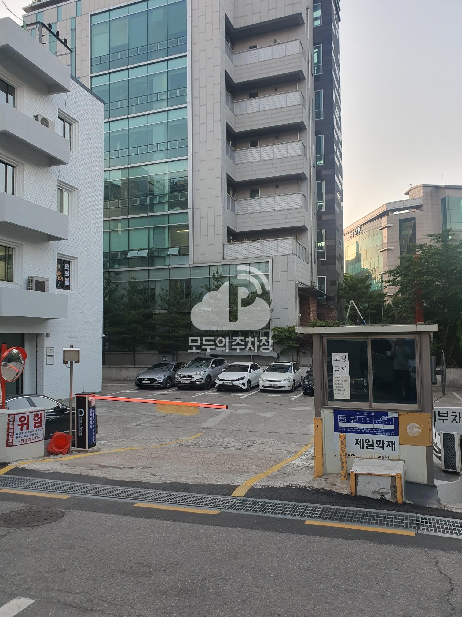 머리재빌딩 주차장 이미지 2