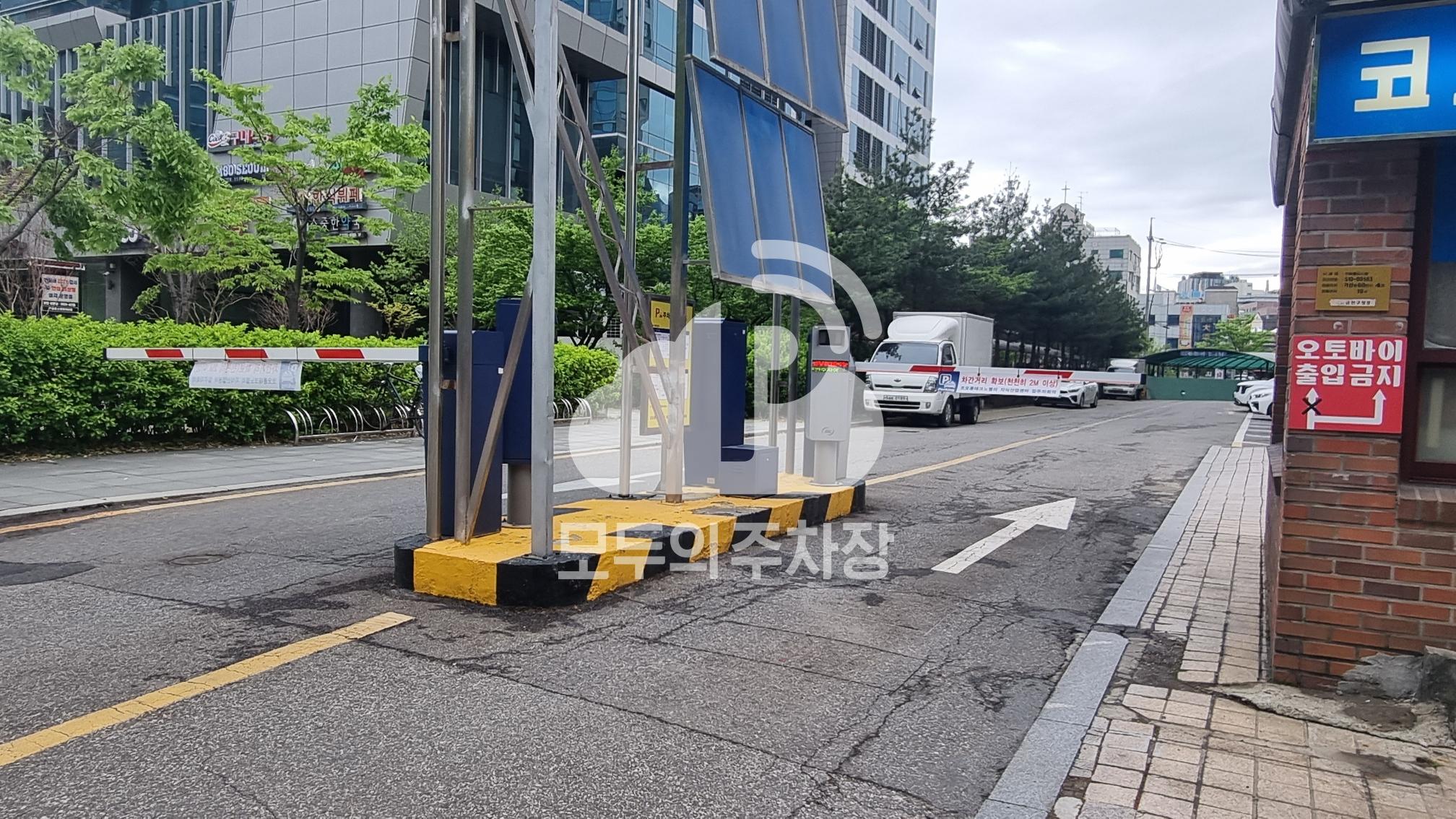 코오롱테크노밸리 주차장 이미지 3