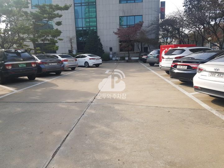 아주빌딩 주차장 이미지 2