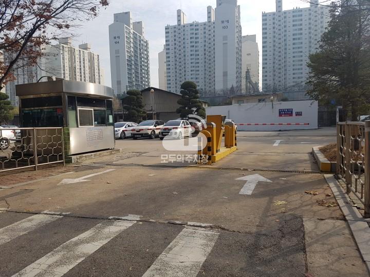 아주빌딩 주차장 이미지 1