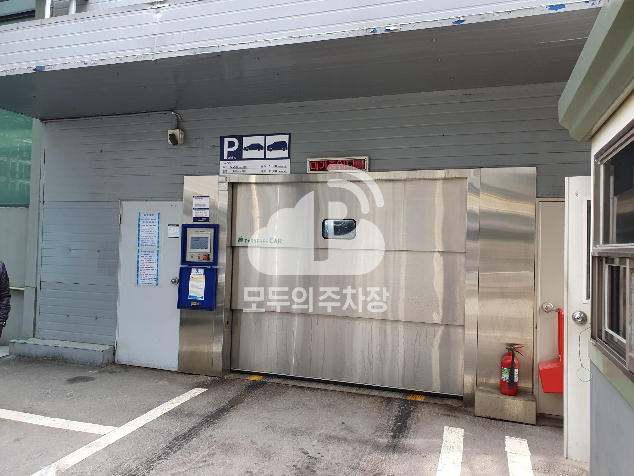 에이스테크노 타워 주차장 이미지 2