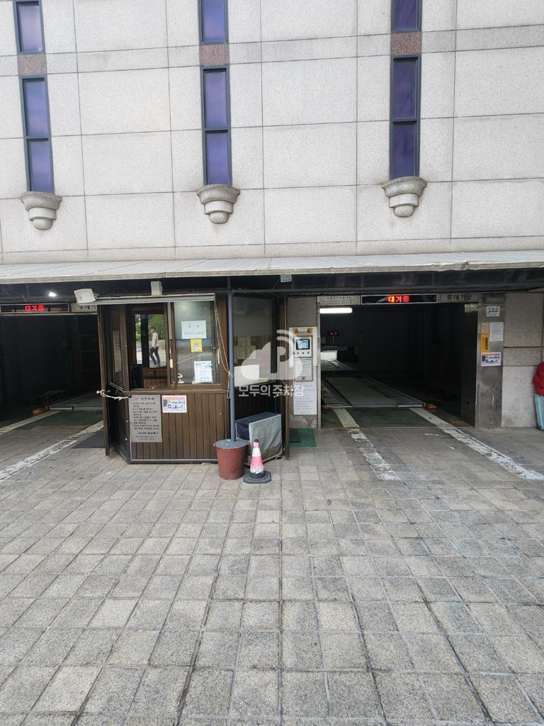 세원빌딩 주차장 이미지 3