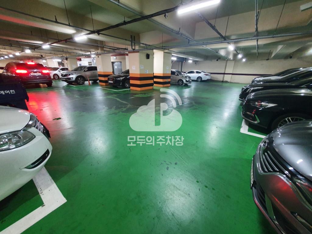 해피플러스빌딩 민영 주차장 이미지 6
