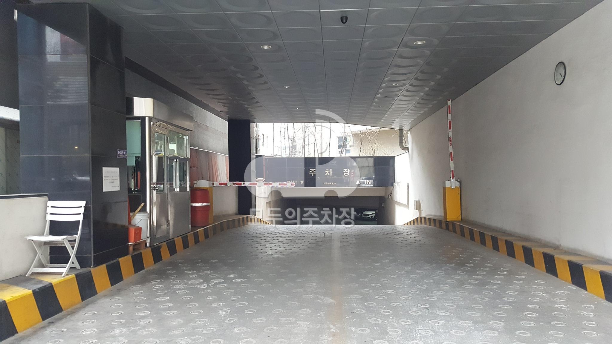 아이스타컨벤션 주차장 이미지 1