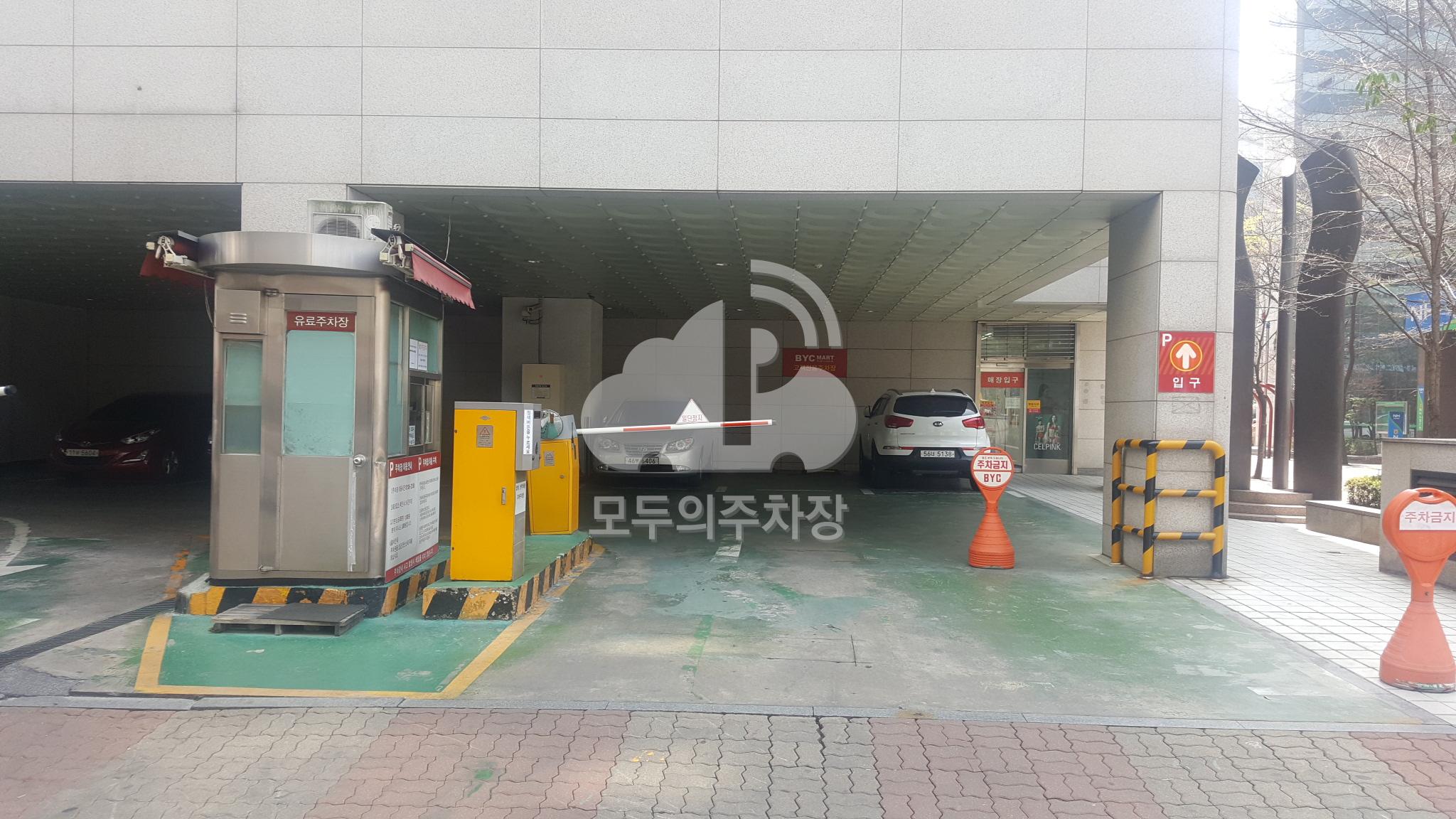 BYC 빌딩 주차장 이미지 2