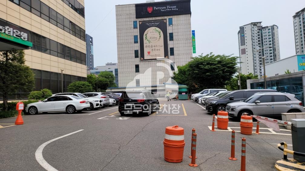 농협중앙회 주차장 이미지 1