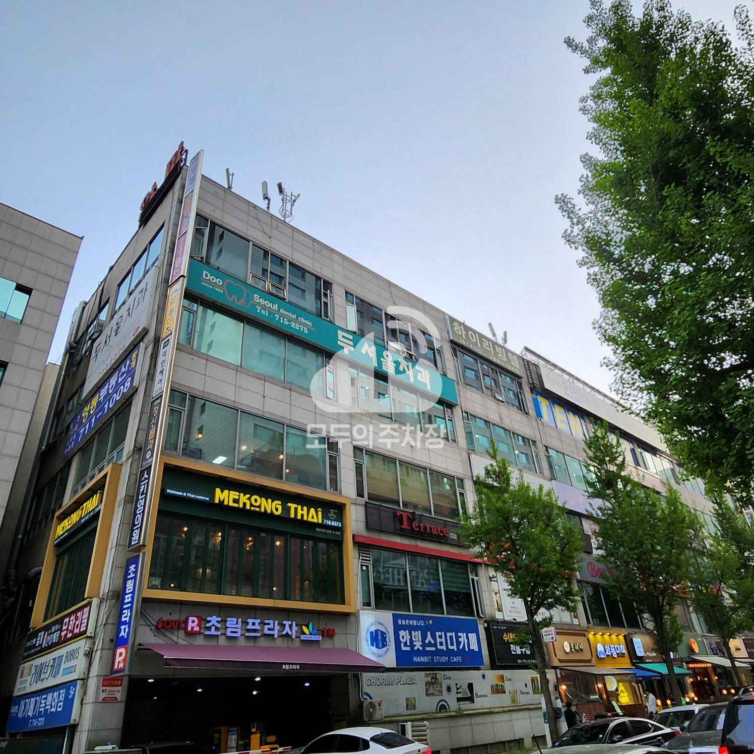 초림프라자 주차장 이미지 1