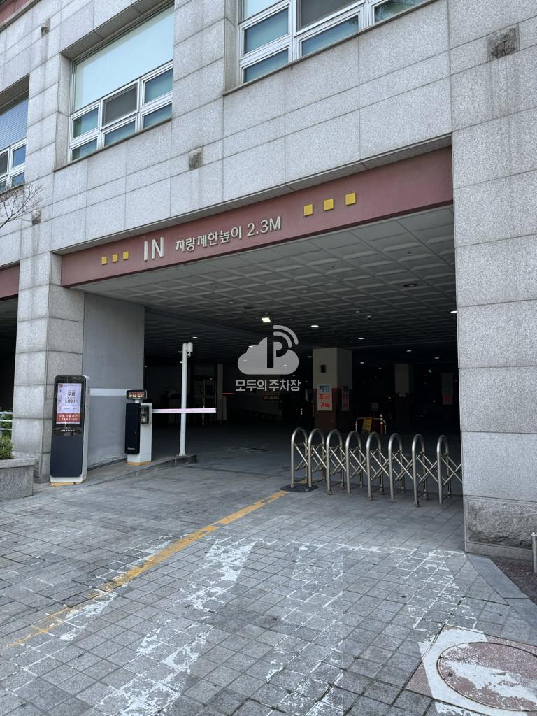 판테온 오피스텔 주차장 이미지 2