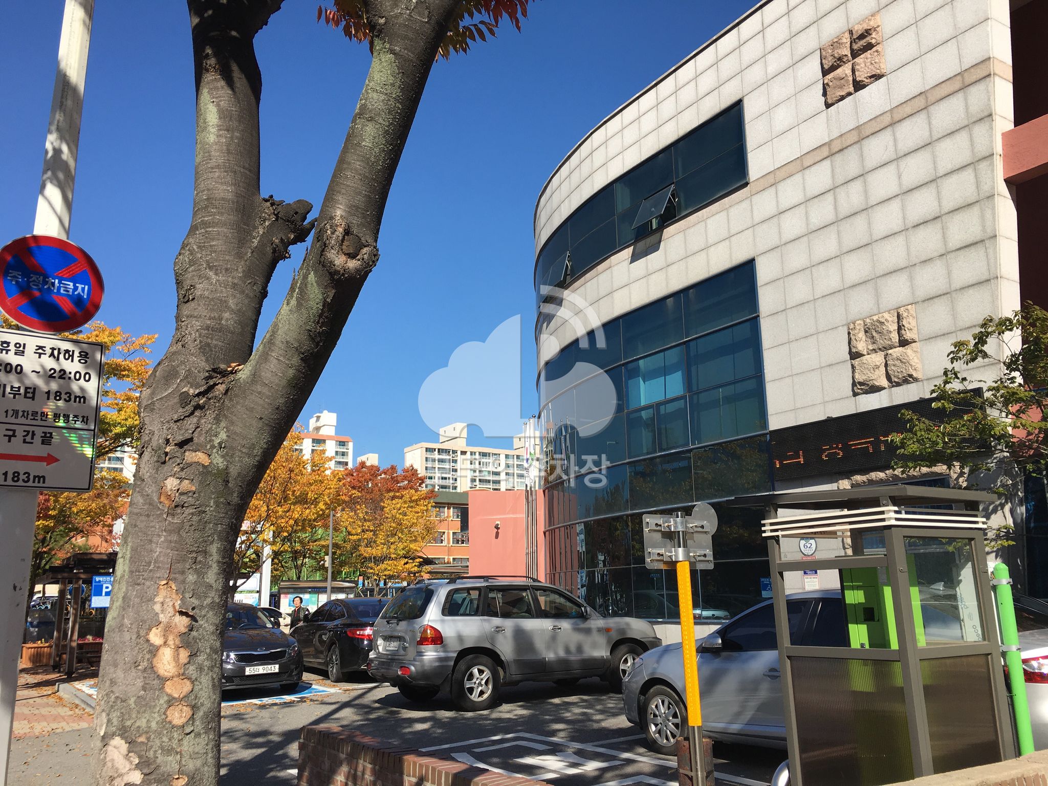 치평동주민센터 주차장 이미지 1