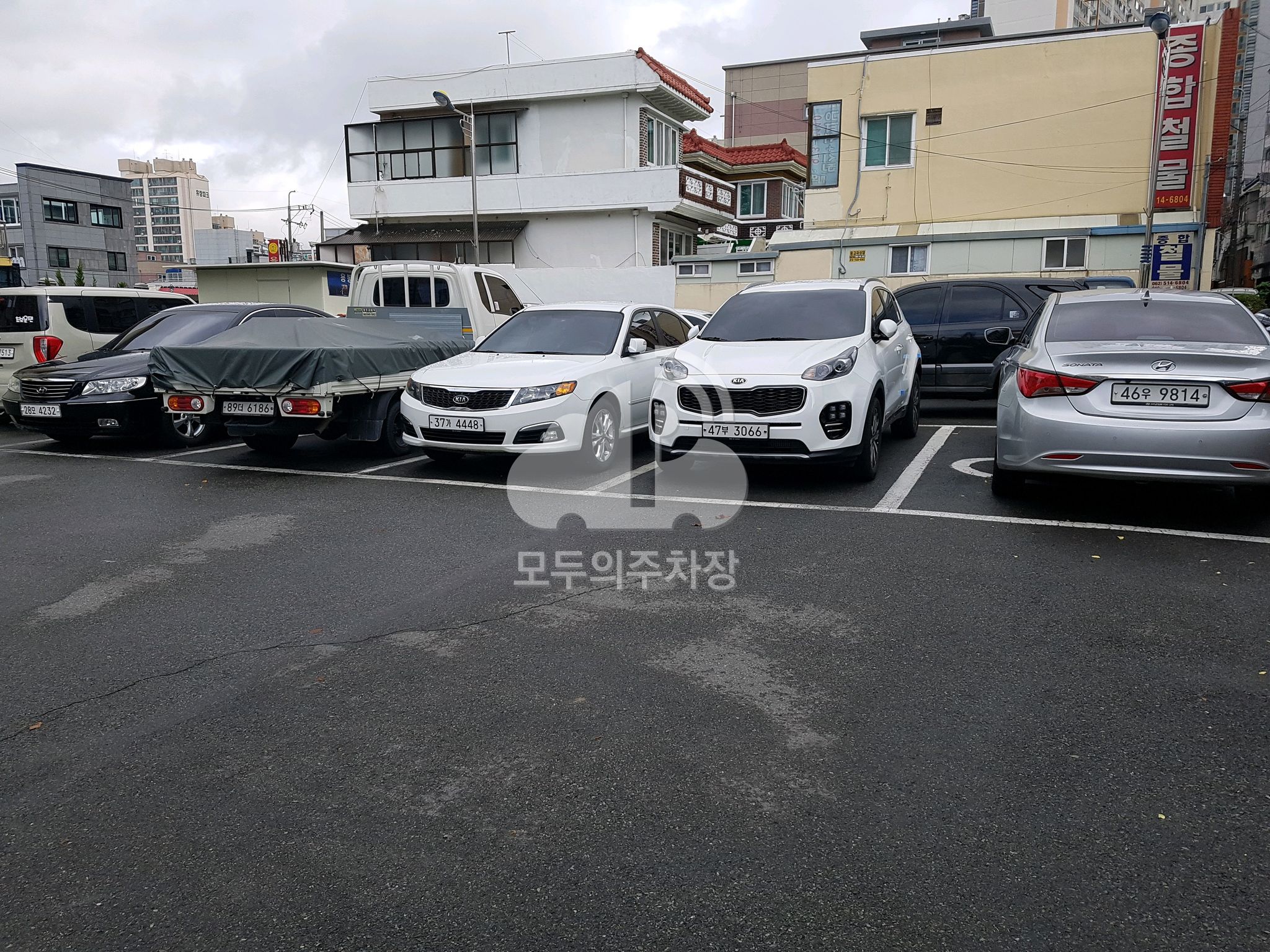 용봉동주민센터 주차장 이미지 3