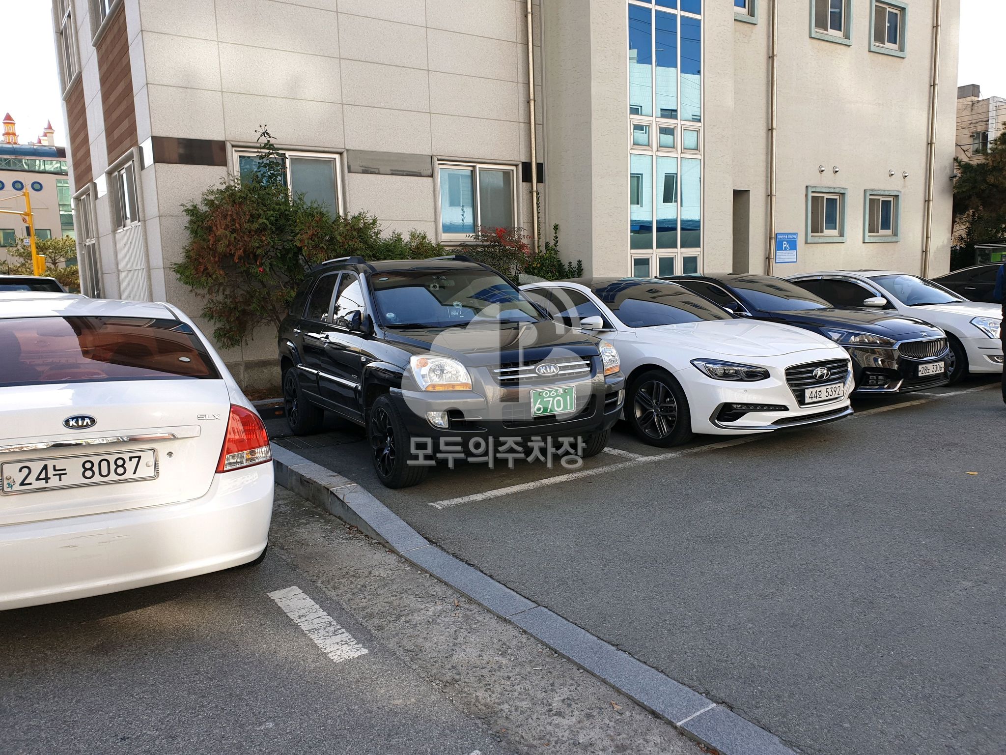 운암1동주민센터 주차장 이미지 3