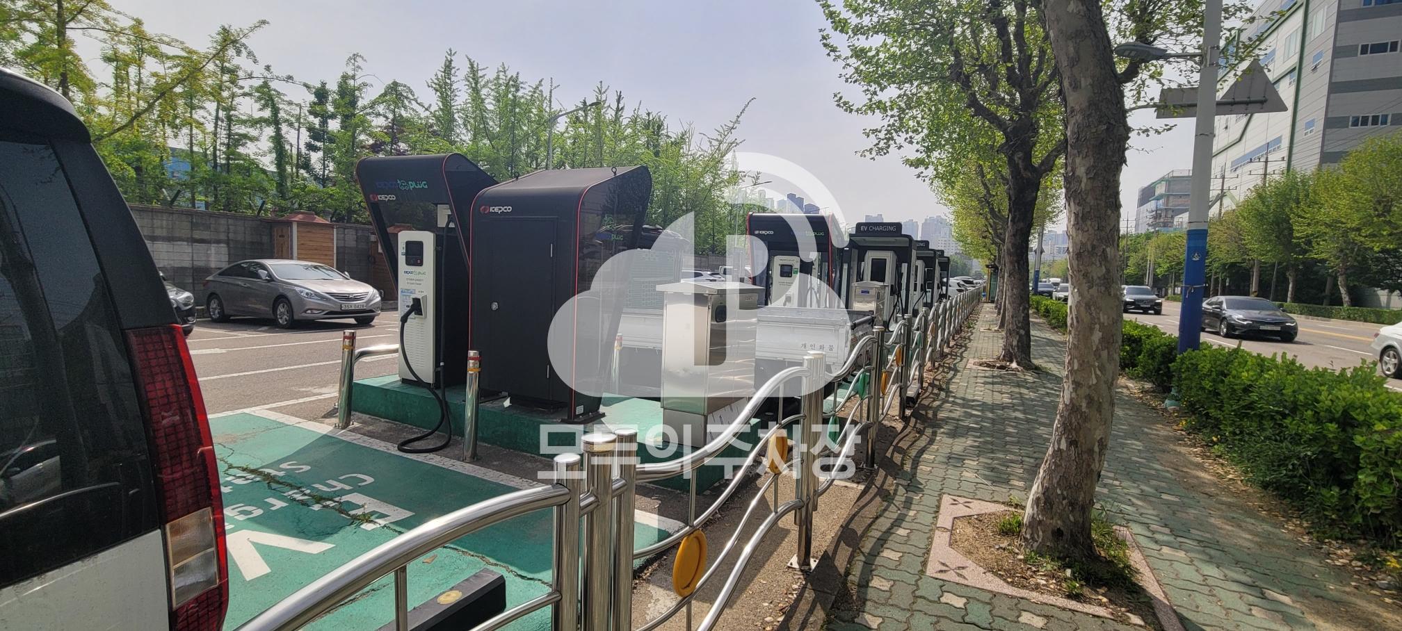 청천천 복개 공영 주차장 이미지 1