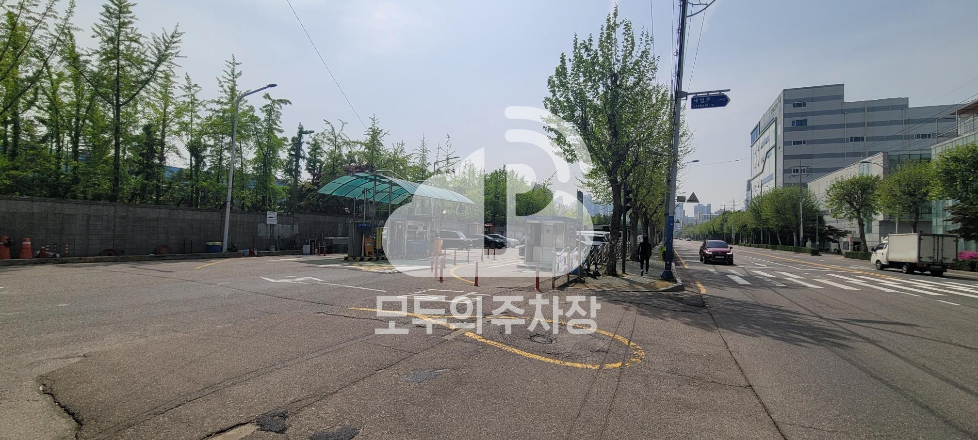 청천천 복개 공영 주차장 이미지 4