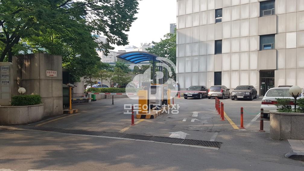 아마노 골든타워빌딩 주차장 이미지 2